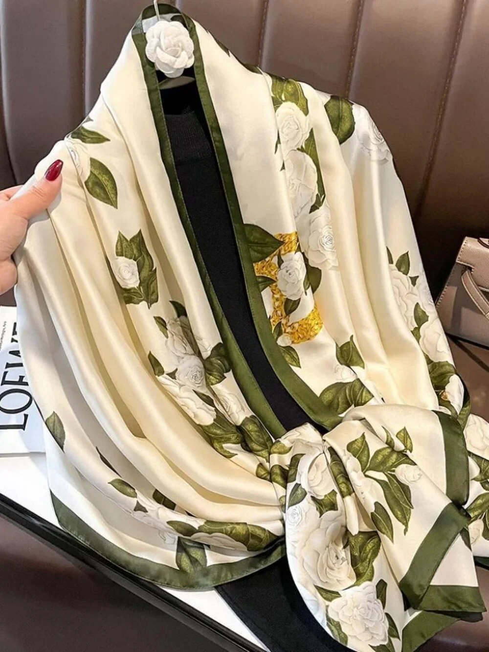 Women's White-Green Long Skinny Silky Lightweight Sunscreen Shawls Wraps